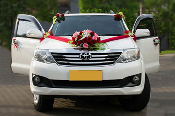 Luxury Wedding Car Rental Service